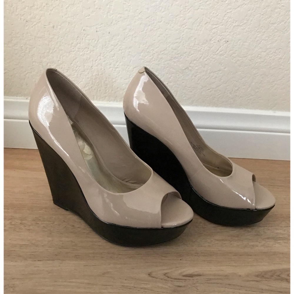 JS Jessica Simpson two tone nude platform wedge